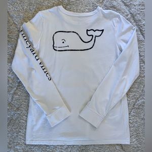 Vineyard Vines long sleeve white logo t-shirt